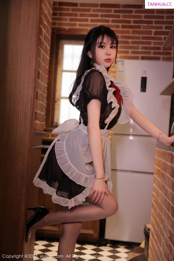 tina_甜仔  [XiuRen]高清写真图 2023.02.23 No.6310 tina_甜仔 女仆服美臀第8张图片